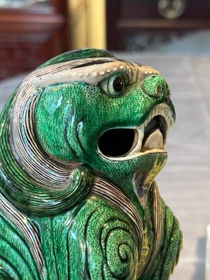 A pair of Chinese famille verte Buddhist lions, 19th C. — foto 11