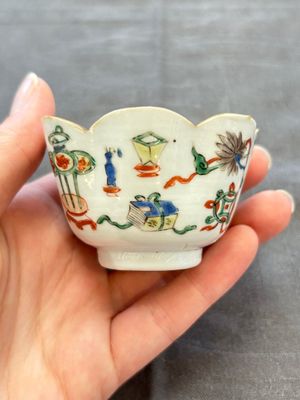 A pair of Chinese famille verte cups and saucers with antiquities, Kangxi — photo 16