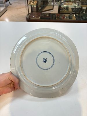 A pair of Chinese famille verte dishes with floral design, lingzhi mark, Kangxi — photo 19