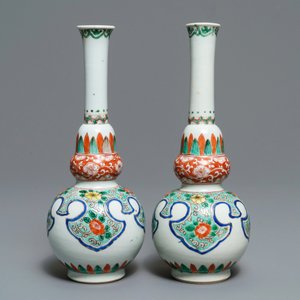A pair of Chinese famille verte double gourd vases, Kangxi — 照片 3