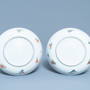 A pair of Chinese famille verte 'ducks in a lotus pond' plates, Kangxi — 照片 2