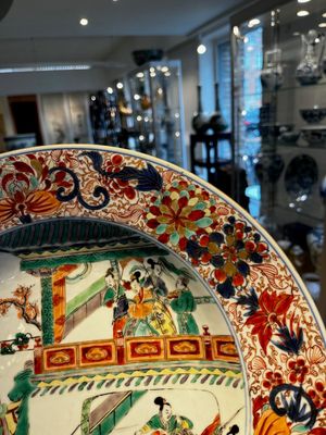 A pair of Chinese famille verte 'Emperor Yang' dishes, Kangxi — photo 12