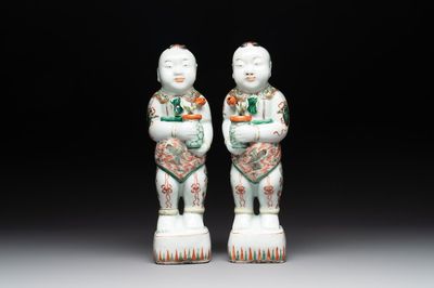 A pair of Chinese famille verte He He Er Xian models, 18/19th C.