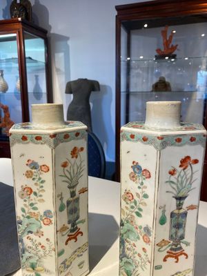 A pair of Chinese famille verte square tea caddies, Kangxi — 照片 5