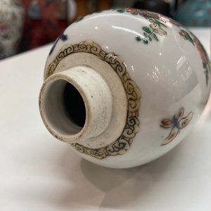 A pair of Chinese famille verte jars with birds among blossoming branches, Kangxi — 照片 14