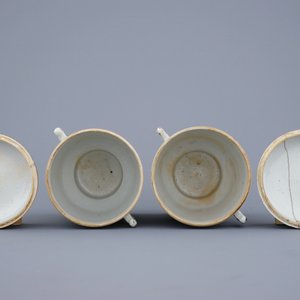 A pair of Chinese famille verte Kangxi style covered bowls, 19th C. — 照片 6