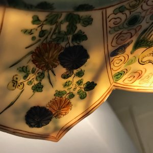 A pair of Chinese famille verte lotus-shaped plates, Kangxi — 照片 4