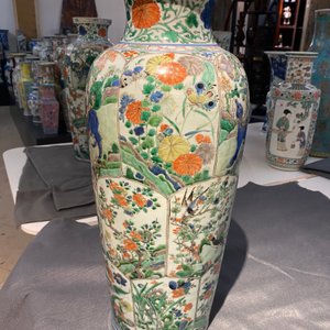 A pair of Chinese famille verte 'mythical animals' vases, Kangxi — 照片 13