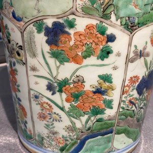 A pair of Chinese famille verte 'mythical animals' vases, Kangxi — 照片 21