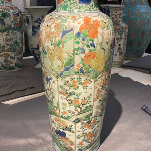 A pair of Chinese famille verte 'mythical animals' vases, Kangxi — 照片 24