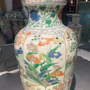 A pair of Chinese famille verte 'mythical animals' vases, Kangxi — 照片 48