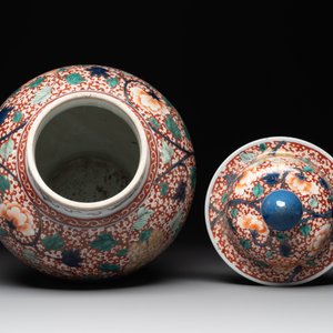 A pair of Chinese famille verte 'phoenix' vases and covers, 19th C. — photo 7