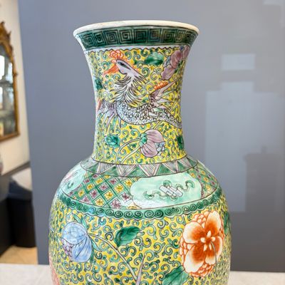 A pair of Chinese famille verte 'Phoenixes among Peonies' vases — photo 7