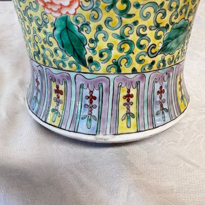 A pair of Chinese famille verte 'Phoenixes among Peonies' vases — photo 14