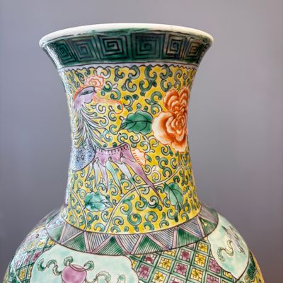 A pair of Chinese famille verte 'Phoenixes among Peonies' vases — photo 25
