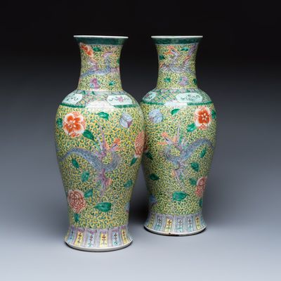 A pair of Chinese famille verte 'Phoenixes among Peonies' vases, 19th C.