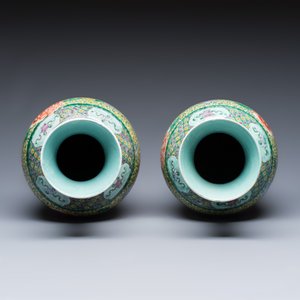 A pair of Chinese famille verte 'Phoenixes among Peonies' vases — photo 6