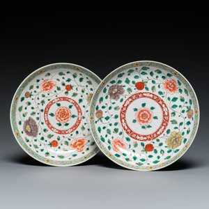 A pair of Chinese famille verte plates, Kangxi — photo 1