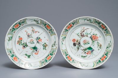 A pair of Chinese famille verte plates with floral design, Kangxi