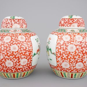 A pair of Chinese famille verte porcelain ginger jars with cover, 19/20th C. — photo 4