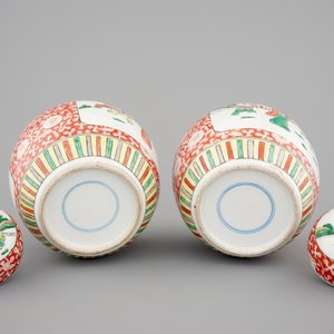 A pair of Chinese famille verte porcelain ginger jars with cover, 19/20th C. — photo 6