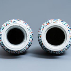 A pair of Chinese famille verte rouleau vases, Kangxi — photo 5