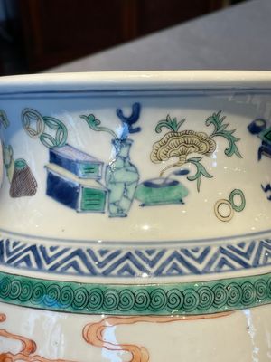 A pair of Chinese famille verte rouleau vases with narrative design, 19th C. — photo 21