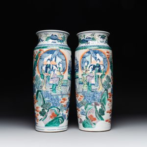 A pair of Chinese famille verte rouleau vases with narrative design, 19th C. — photo 2