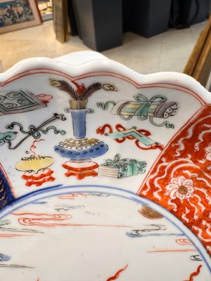 A pair of Chinese famille verte 'Sea Creatures' lobed plates, Kangxi — photo 29