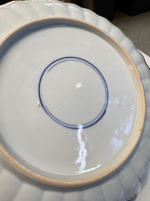 A pair of Chinese famille verte 'Sea Creatures' lobed plates, Kangxi — photo 36
