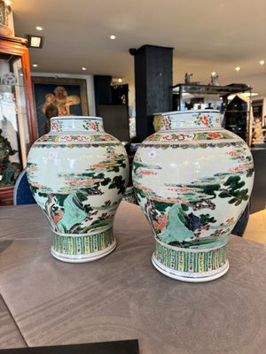A pair of Chinese famille verte 'Shou Lao' vases, Kangxi — photo 3