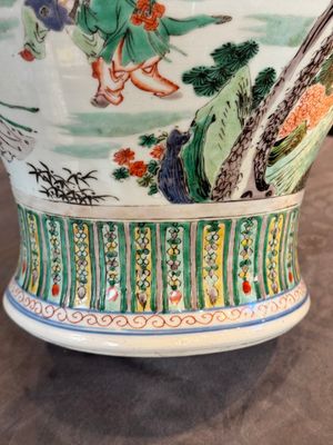 A pair of Chinese famille verte 'Shou Lao' vases, Kangxi — photo 9
