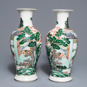 A pair of Chinese famille verte 'silk production' vases, 19th C. — 照片 4