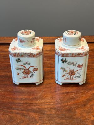 A pair of Chinese famille verte square tea caddies, Kangxi — 照片 4