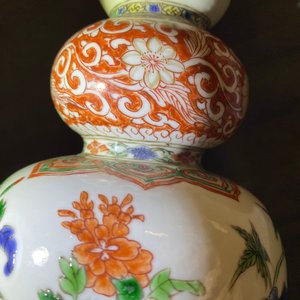 A pair of Chinese famille verte triple gourd vases, Kangxi — 照片 9