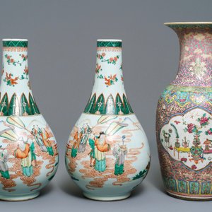 A pair of Chinese famille verte vases and a pink-ground famille rose vase, 19th C. — photo 3