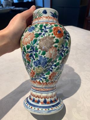 A pair of Chinese famille verte vases and covers with floral design, Kangxi — photo 26