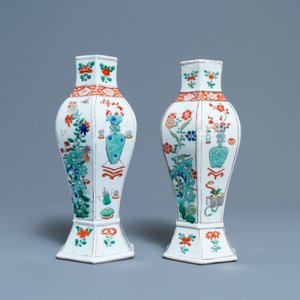A pair of Chinese famille verte vases, Kangxi — 照片 4