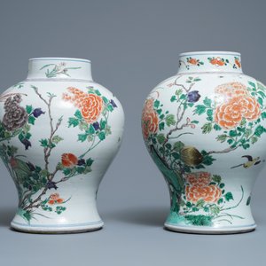 A pair of Chinese famille verte vases with birds and insects, Kangxi — 照片 4