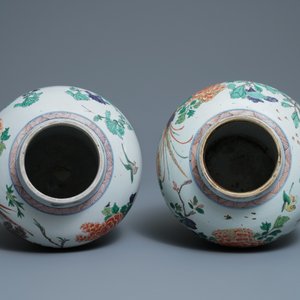 A pair of Chinese famille verte vases with birds and insects, Kangxi — 照片 5