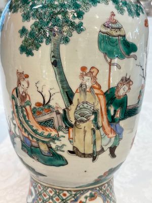 A pair of Chinese famille verte vases with narrative design, 19th C. — photo 9