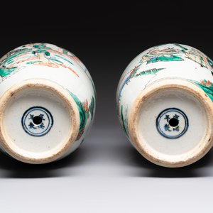 A pair of Chinese famille verte vases with narrative design, 19th C. — photo 6