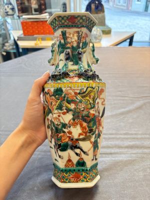 A pair of Chinese famille verte 'warriors' vases and a pair of 'birds among blossoming branches' vases, 19th C. — photo 8