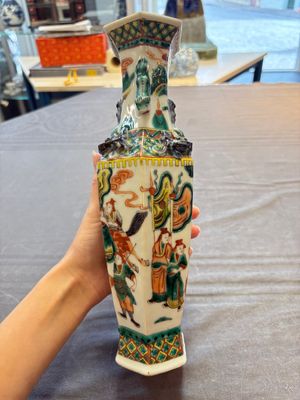 A pair of Chinese famille verte 'warriors' vases and a pair of 'birds among blossoming branches' vases, 19th C. — photo 9