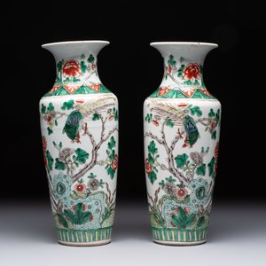 A pair of Chinese famille verte 'warriors' vases and a pair of 'birds among blossoming branches' vases, 19th C. — photo 2