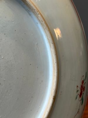 A pair of Chinese famille verte 'Xi Xiang Ji' dishes, Kangxi — photo 9