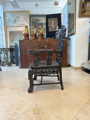 A pair of Chinese finely carved hongmu armchairs, Canton, 19th C. — photo 2