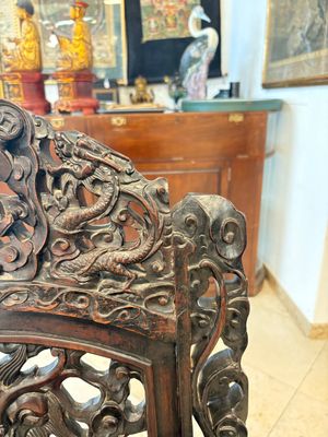 A pair of Chinese finely carved hongmu armchairs, Canton, 19th C. — photo 24