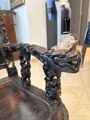 A pair of Chinese finely carved hongmu armchairs, Canton, 19th C. — photo 30