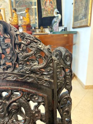 A pair of Chinese finely carved hongmu armchairs, Canton, 19th C. — photo 7